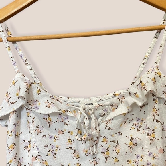 GARAGE Floral Frilly Crop Top - Picture 3 of 8